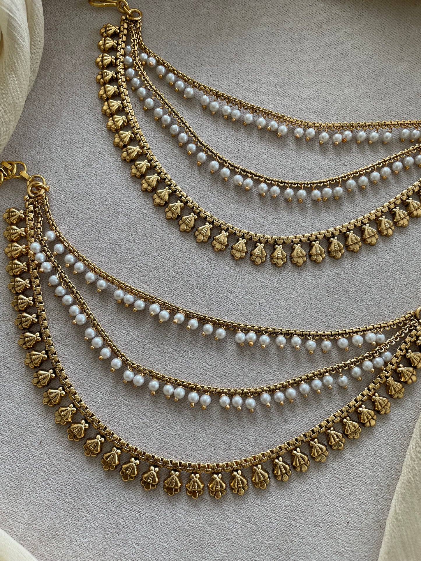 Golden Layered Pearl Mattal - Design D