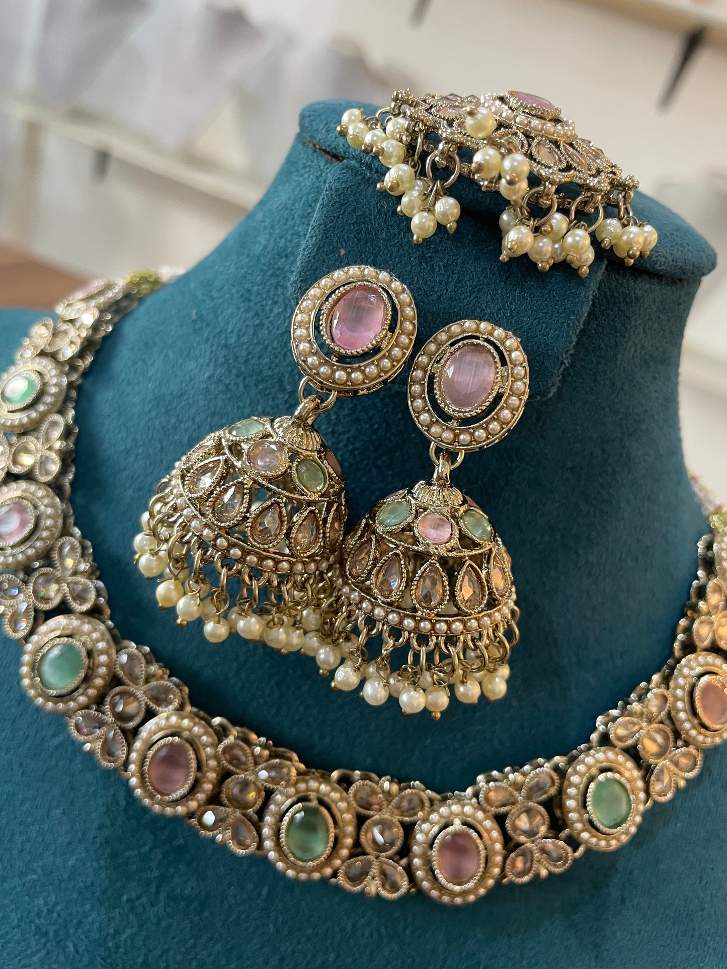Premium Mehndi Polish Set with Jhumka and Tikka (MintPink)