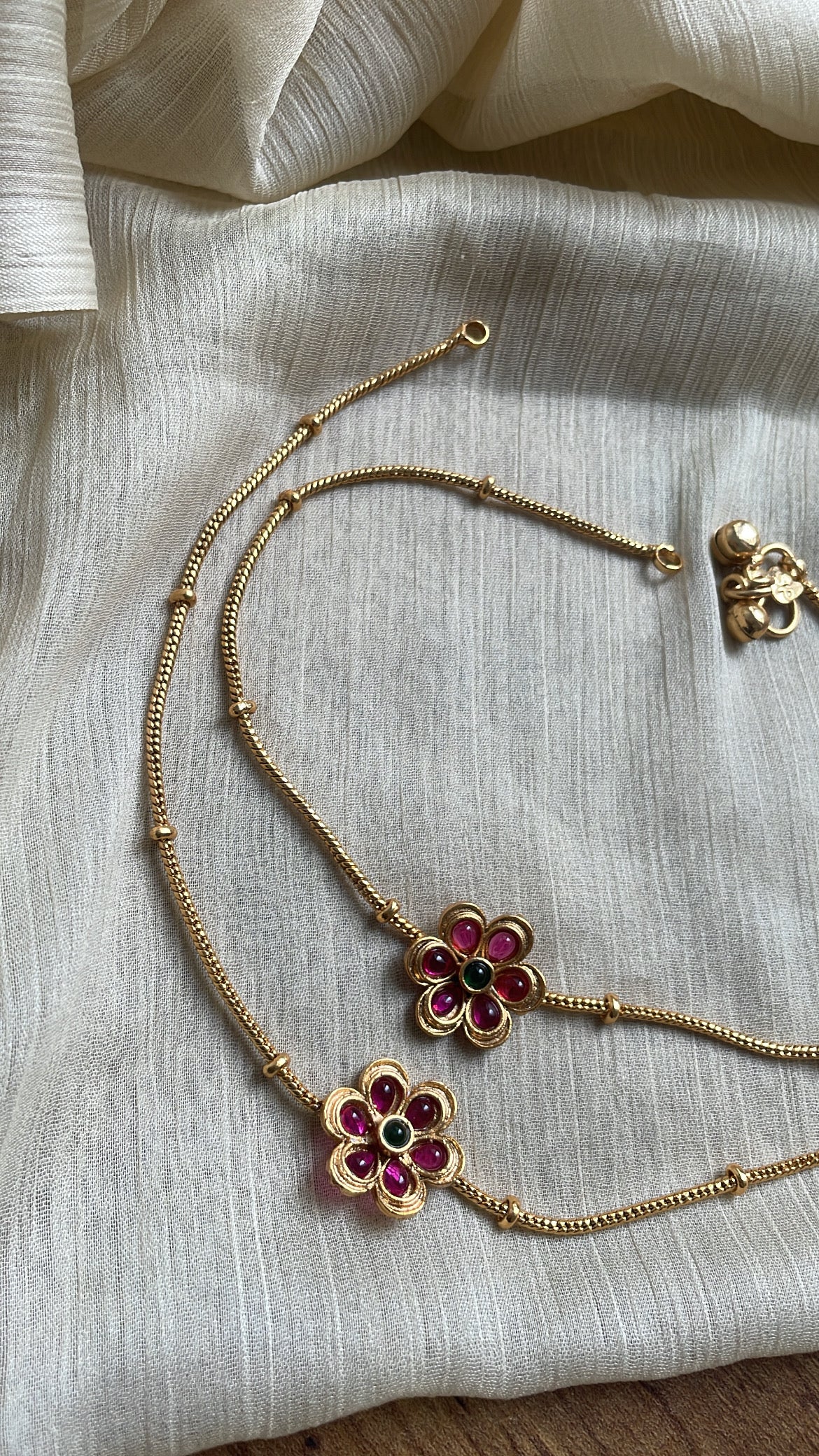 Premium Brass Metal Floral Charm Anklet