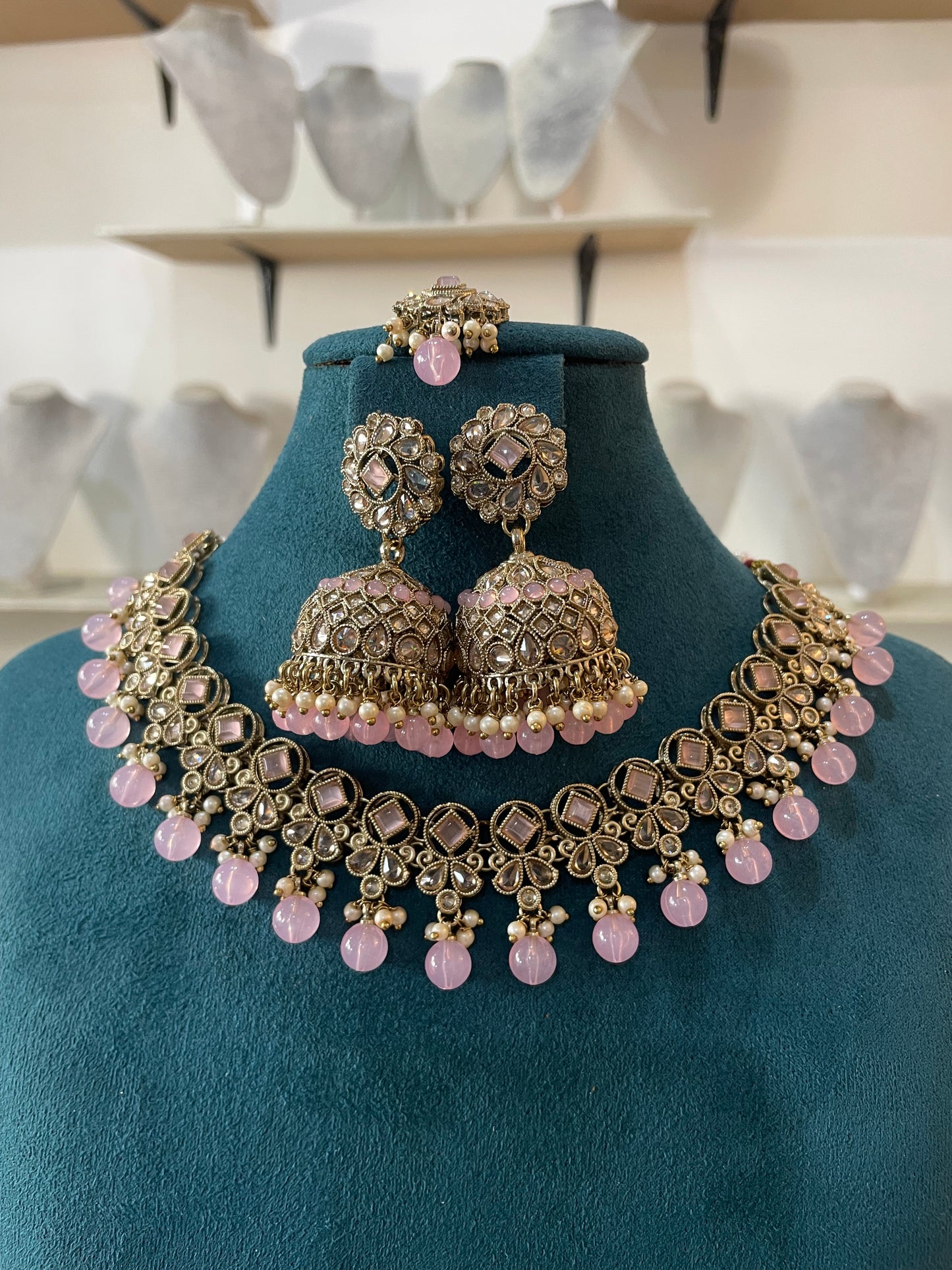 Mehndi Polish Set with Jhumka and Tikka (Pink)